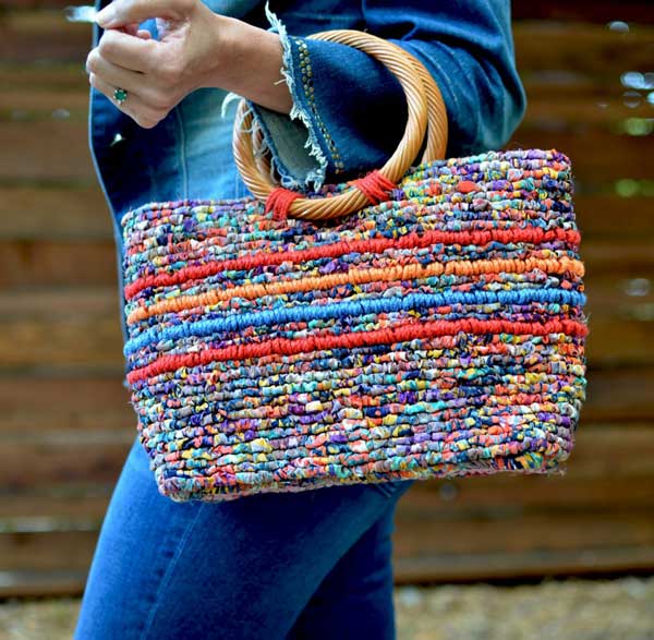 Locker Hooking a Confetti Tote Bag with Hand-Dyed Fabric