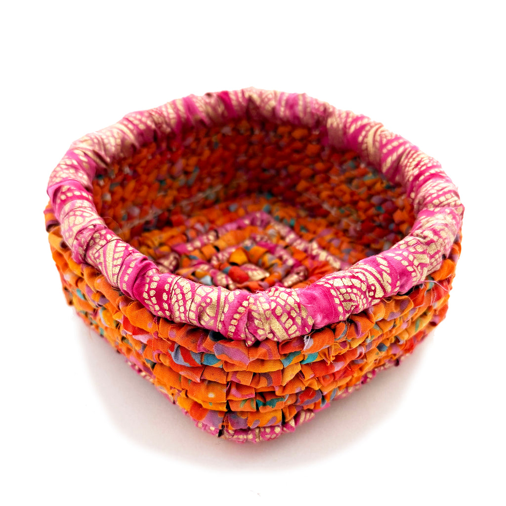 Small Treasures Basket Locker Hooking Kit