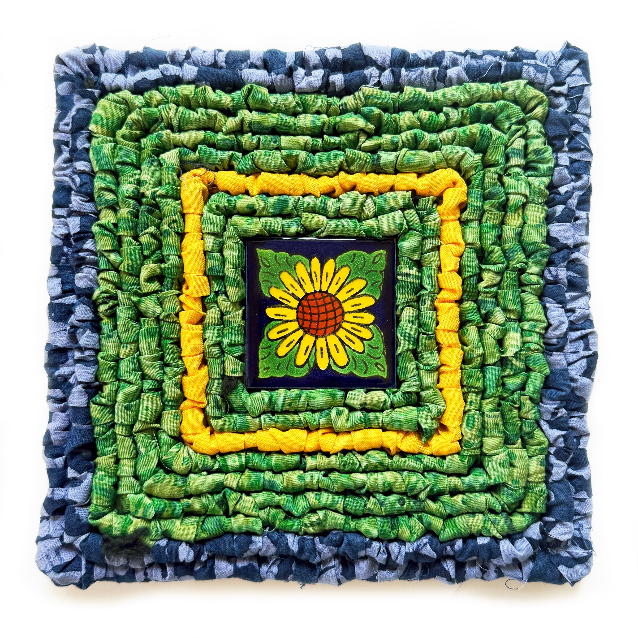 Color Crazy Discovery Kit - Locker Hooked Trivet