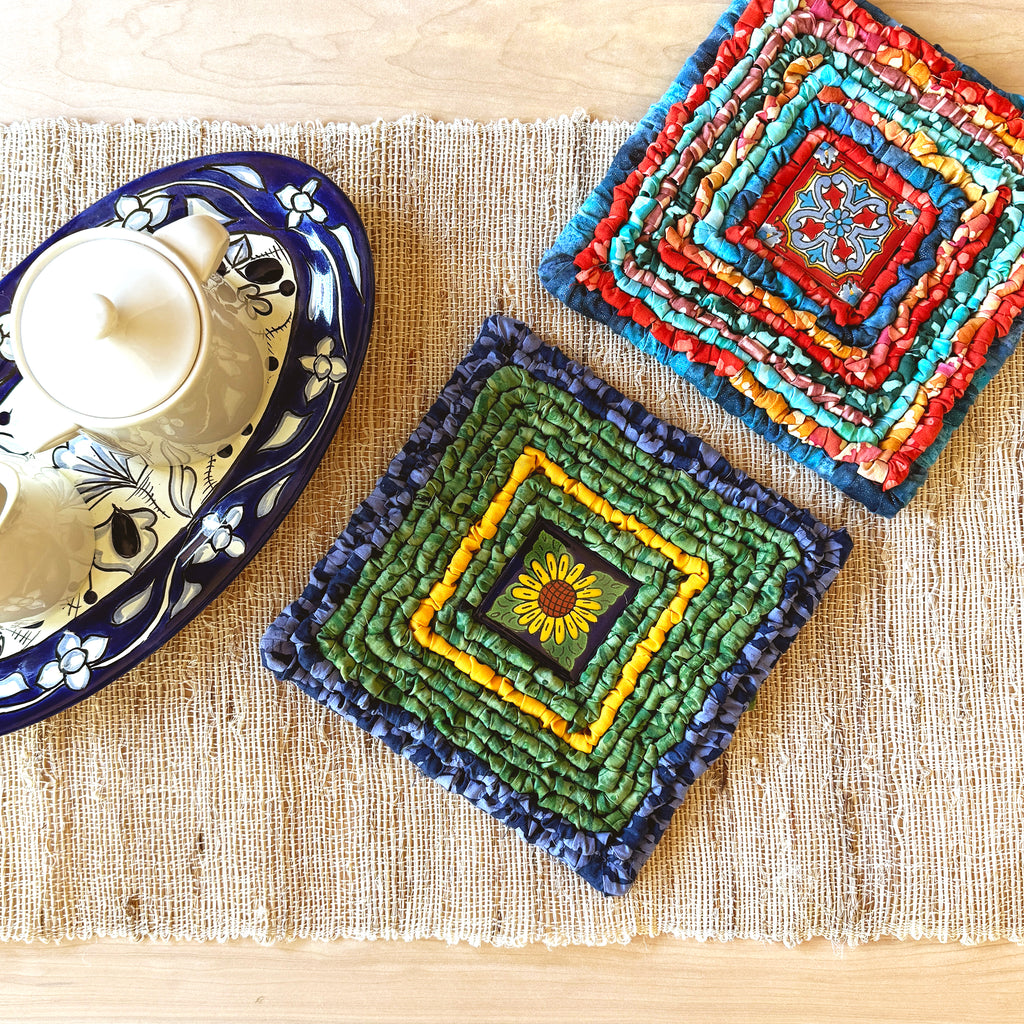 Color Crazy Discovery Kit - Locker Hooked Trivet