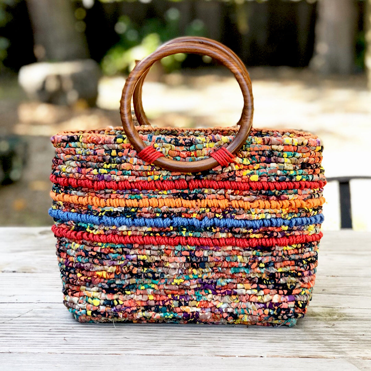 Tote bag store coloré
