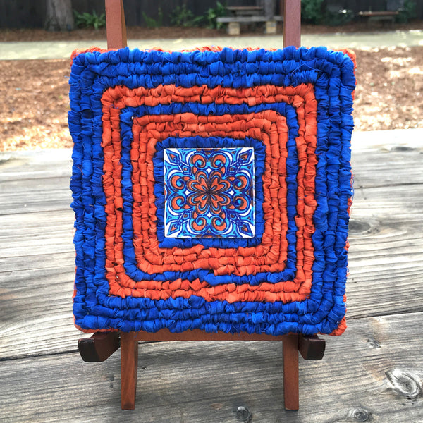 Hook, Loop & Lock Starter Kit - Sedona Trivet & Book