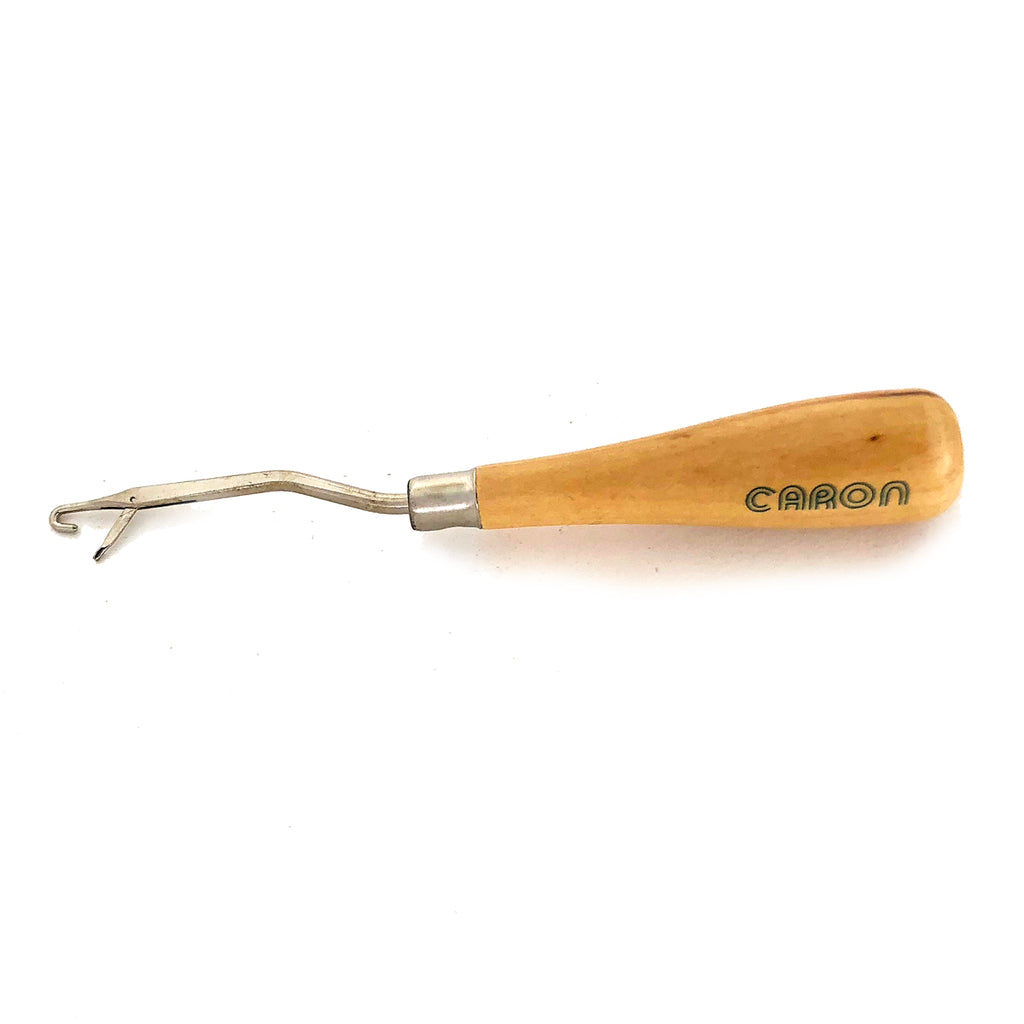 latch hook for 3.75 mesh canvas