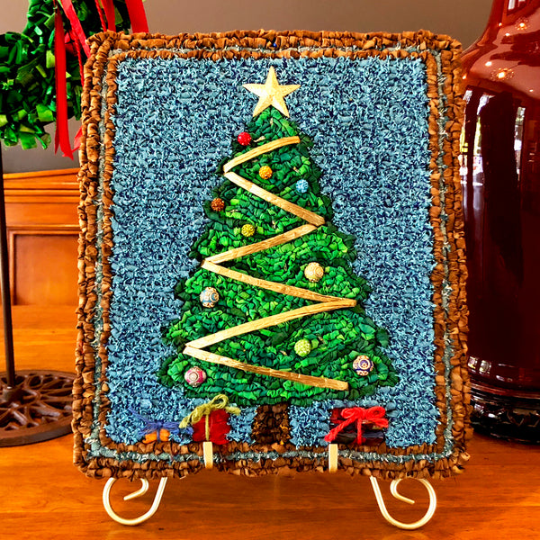 locker hooking, kit, rug kit, locker hook, Christmas, craft kit, Christmas tree kit, needlework kit, stitching