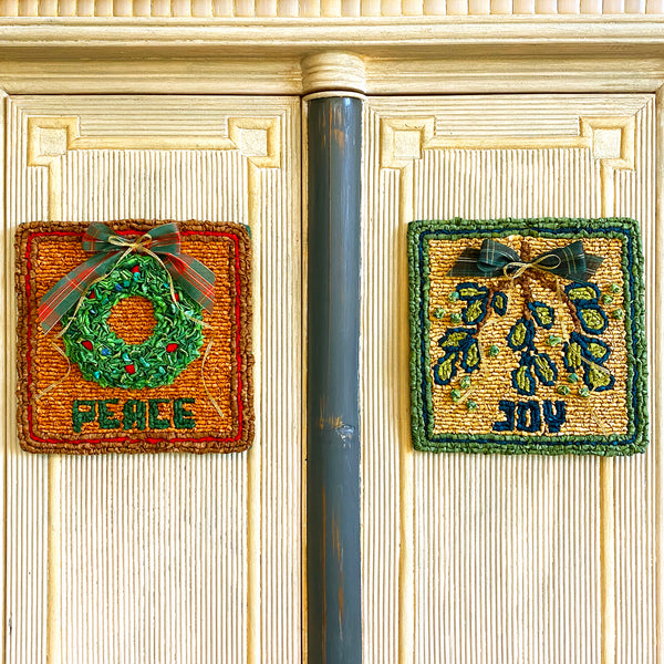 locker hooking kits holiday panels wreath mistletoe locker hook