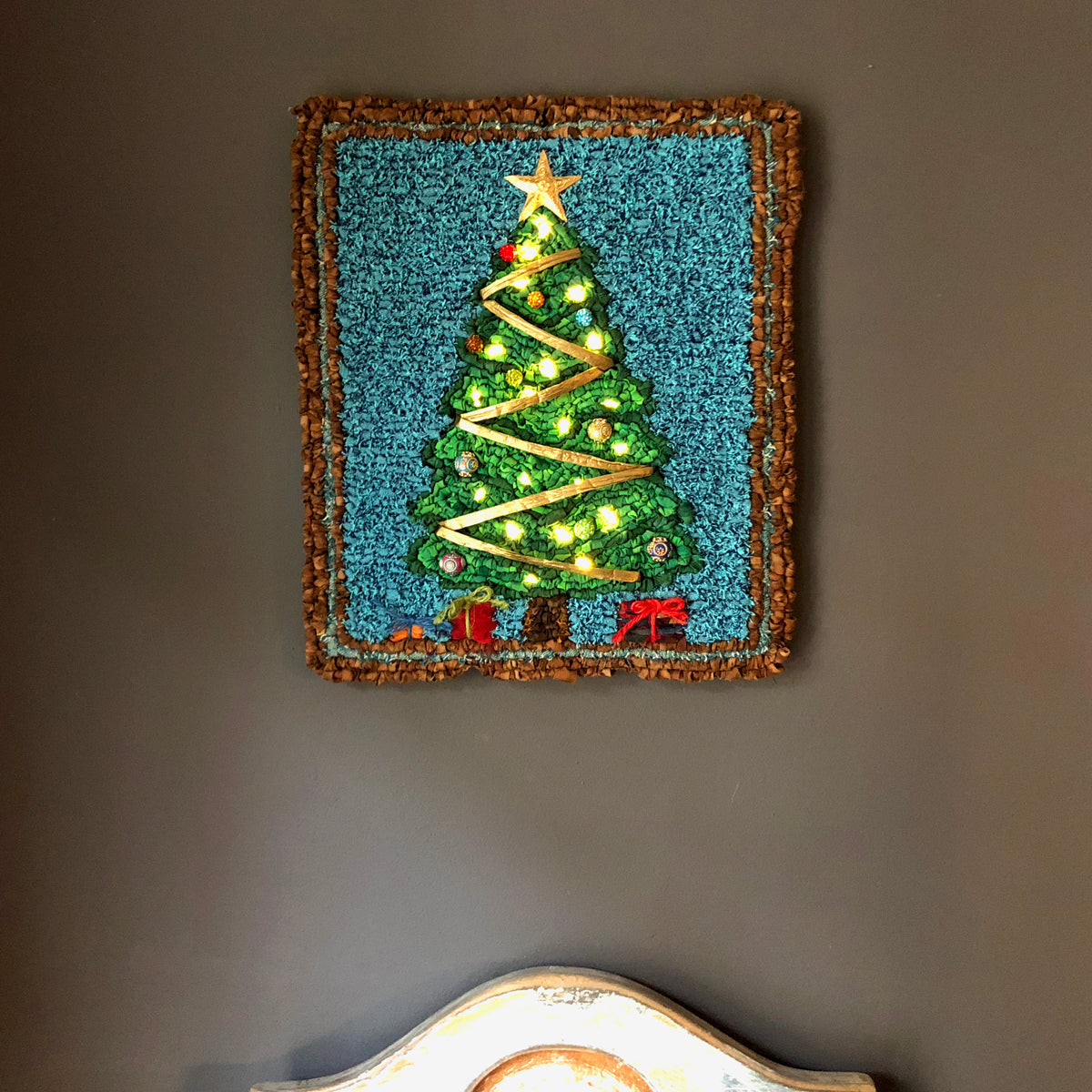 locker hooking, kit, rug kit, locker hook, Christmas, craft kit, Christmas tree kit, needlework kit, stitching