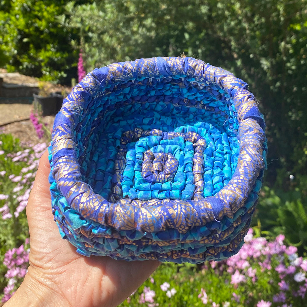 Small Treasures Basket Locker Hooking Kit