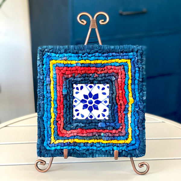 Studio Trivet Locker Hooking Kits